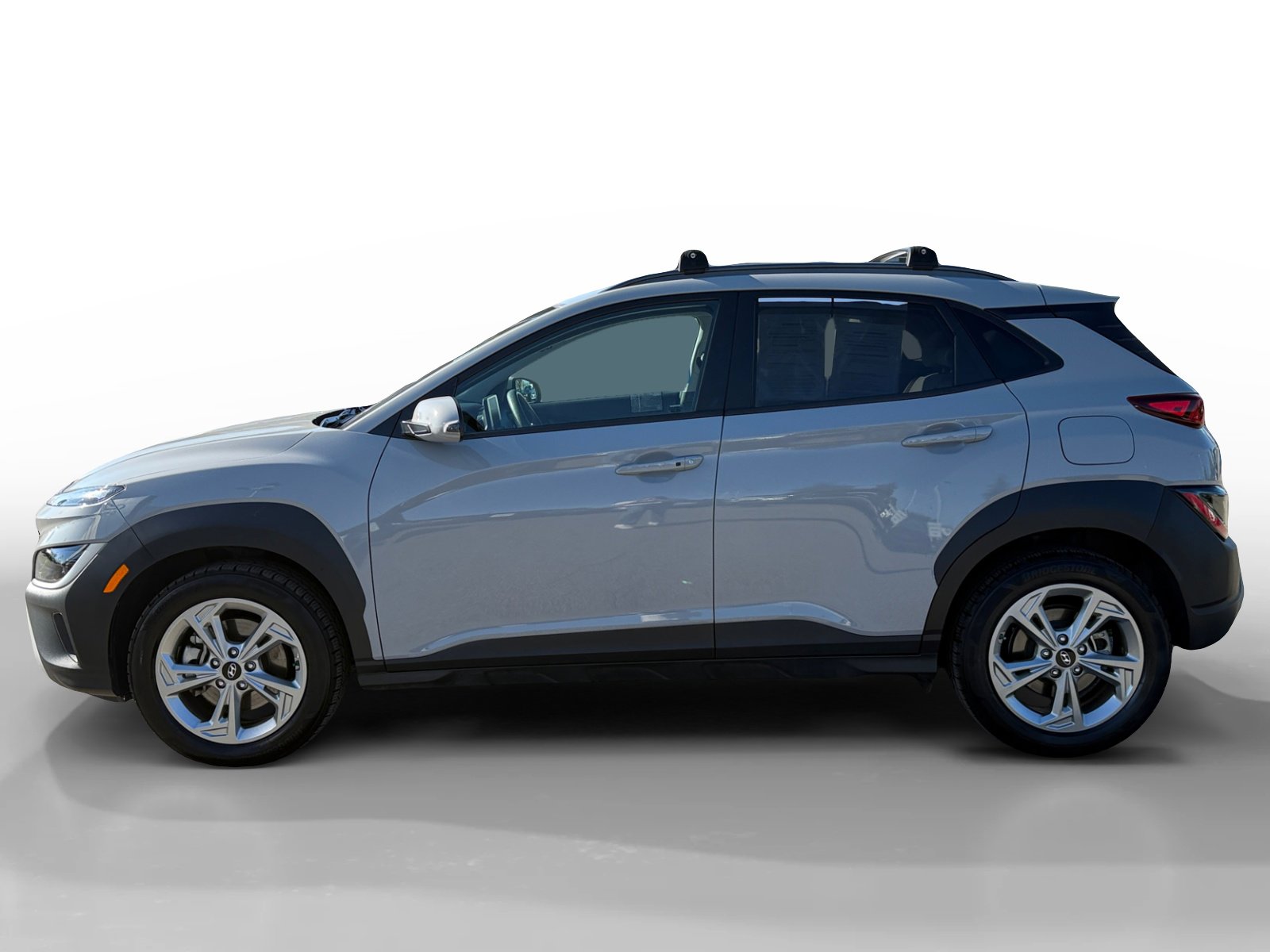 Certified 2023 Hyundai Kona SEL AWD/4WD image 2