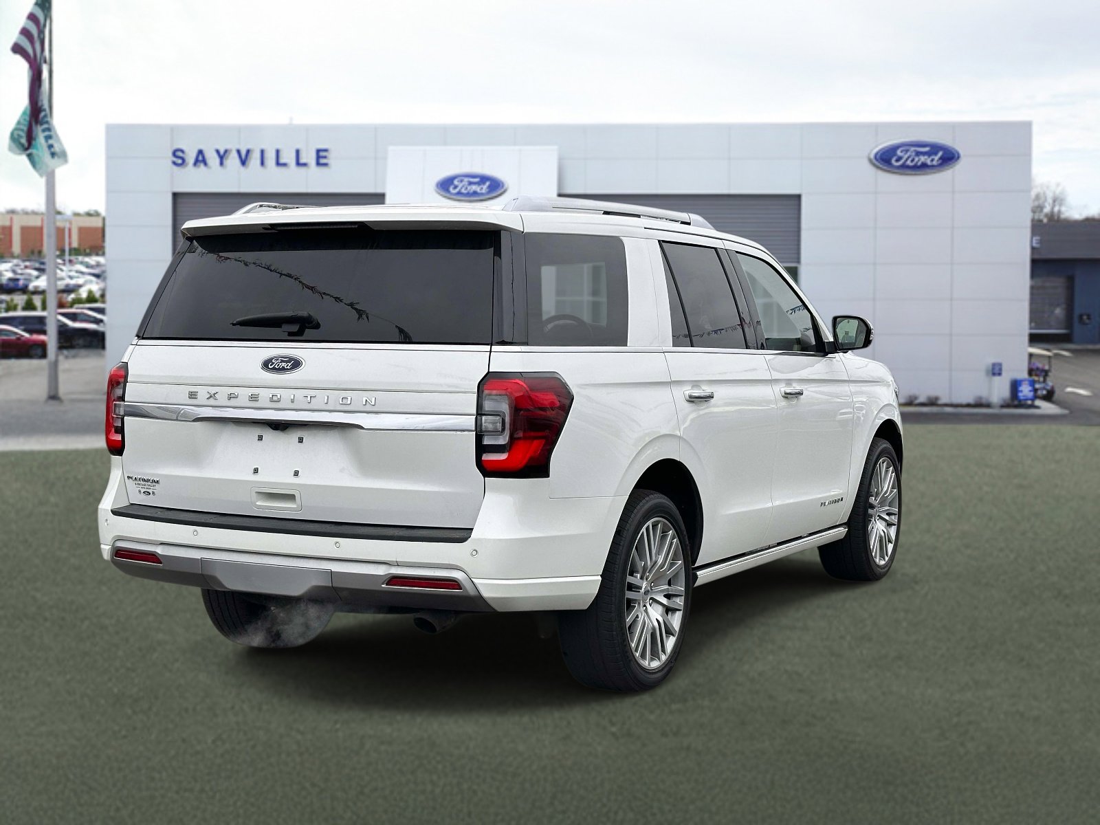 Used 2023 Ford Expedition Platinum image 5