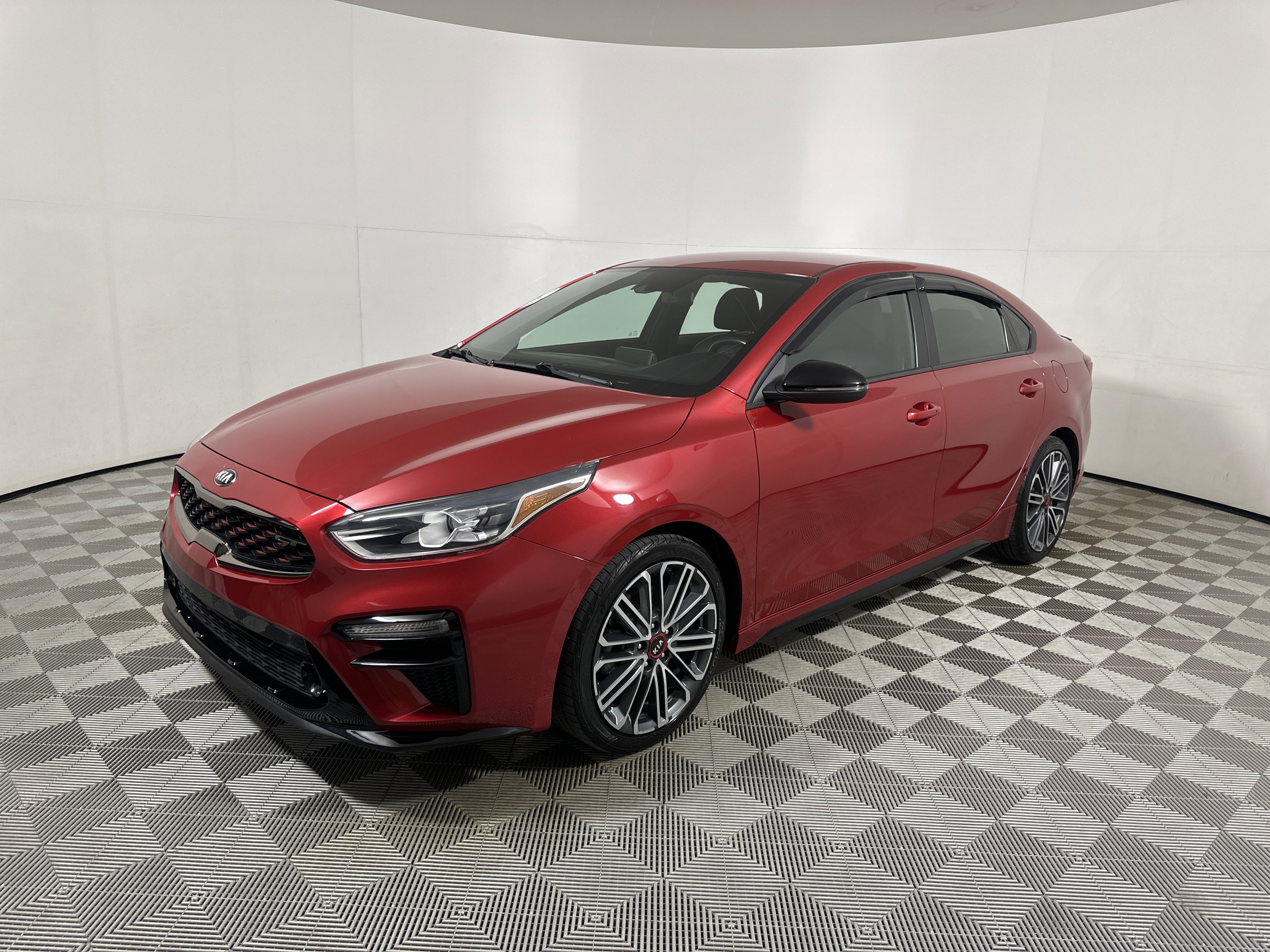 Used 2021 Kia Forte GT image 3