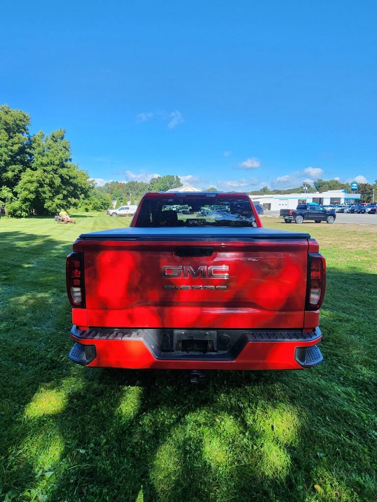 Used 2023 GMC Sierra 1500 Pro w/ Graphite Edition AWD/4WD image 9