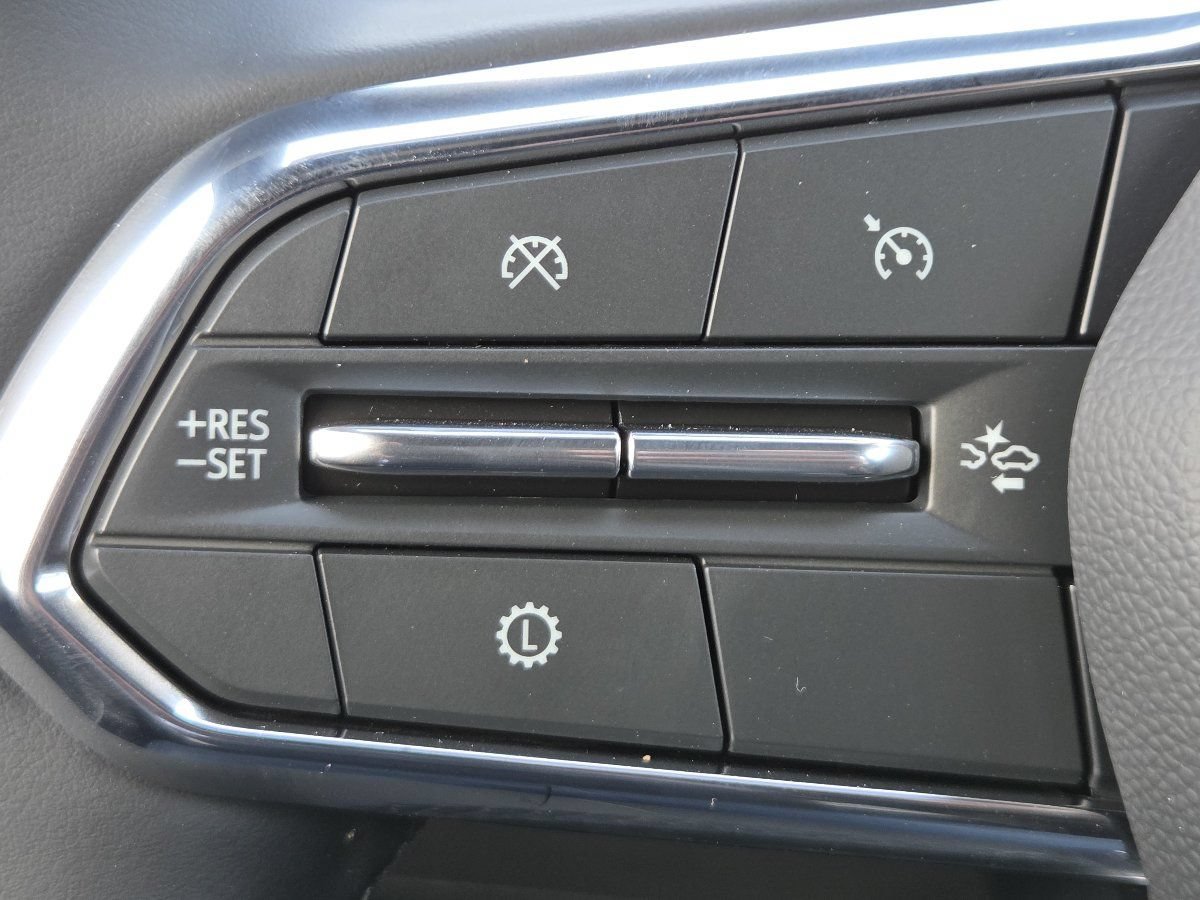 New 2027 Chevrolet Equinox LT w/ Midnight Edition FWD image 31