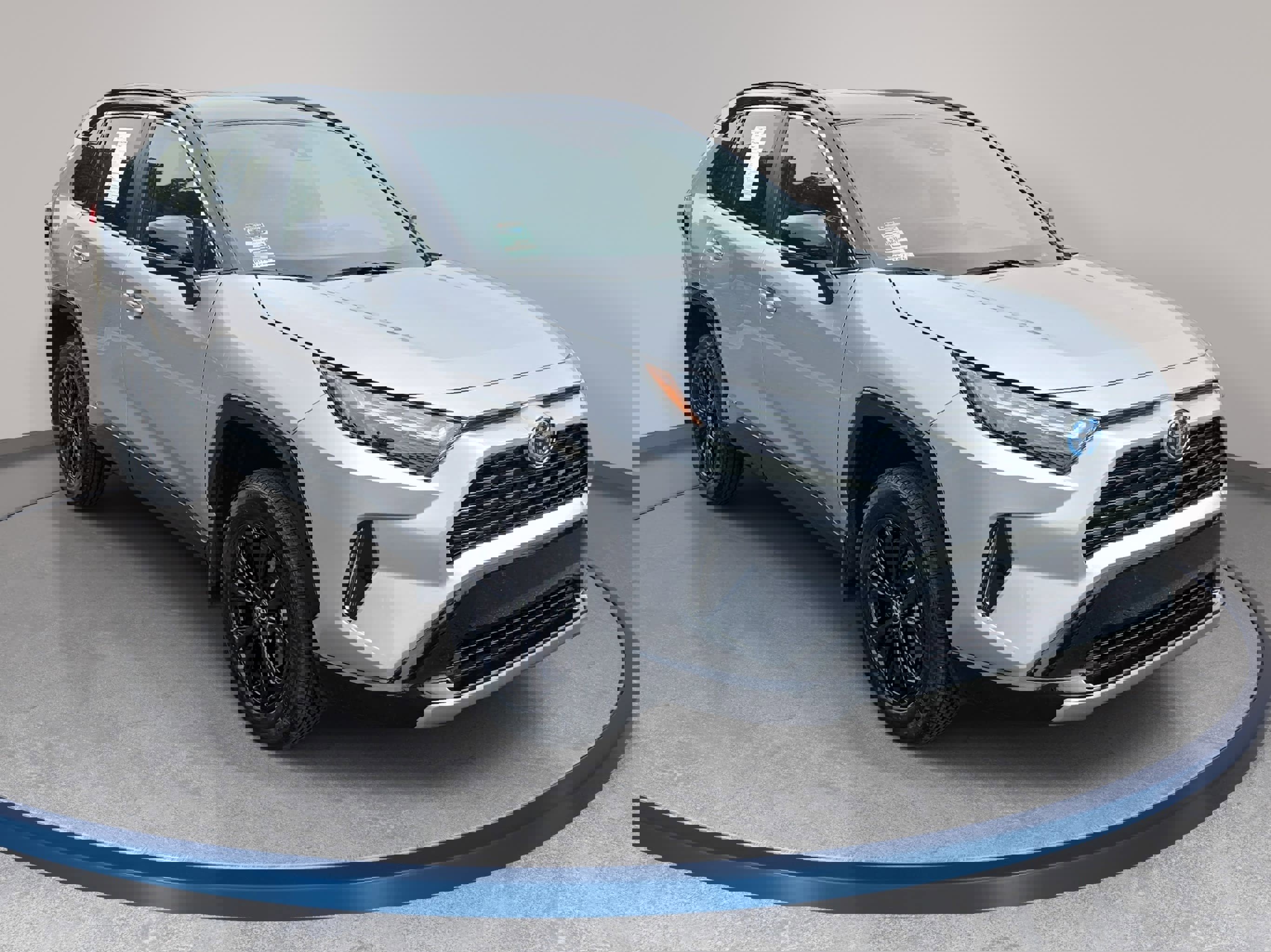 Used 2024 Toyota RAV4 XSE image 3