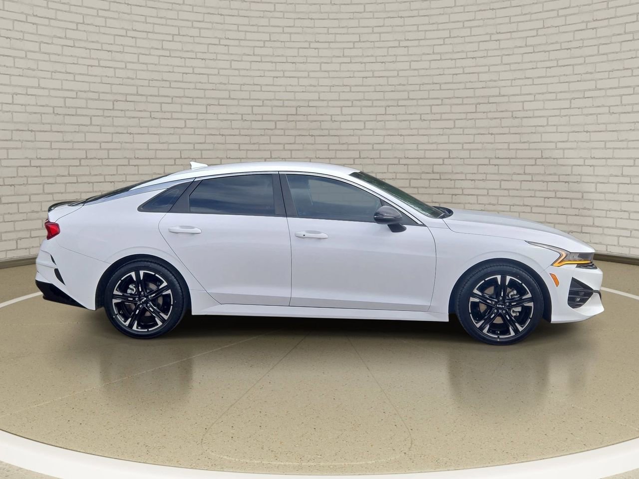 Used 2023 Kia K5 GT-Line FWD image 4