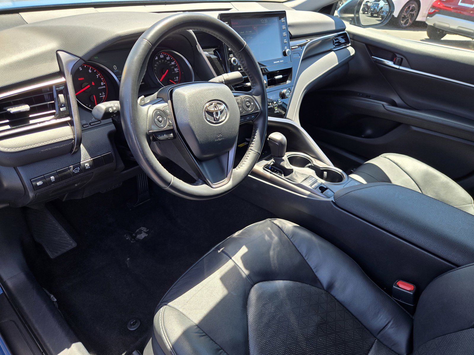 Used 2024 Toyota Camry XSE FWD image 10