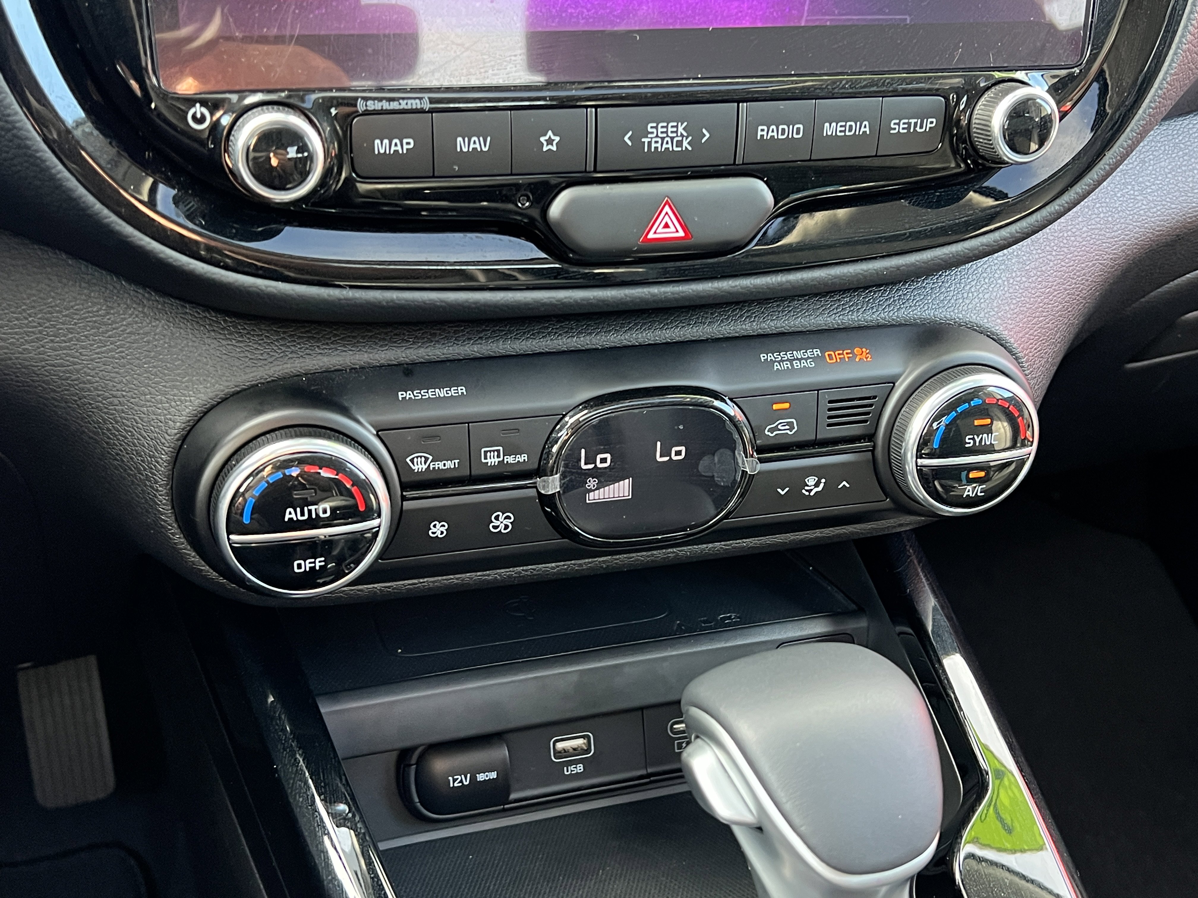 Certified 2025 Kia Soul GT-Line image 28