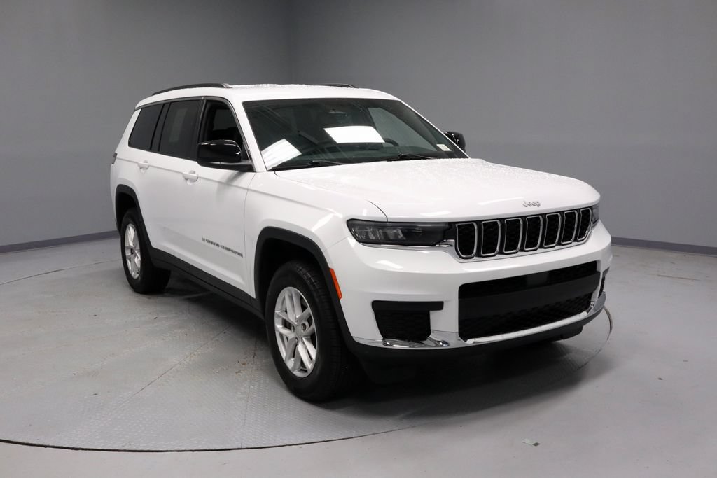Used 2024 Jeep Grand Cherokee L Laredo w/ Trailer Tow Package AWD/4WD image 1