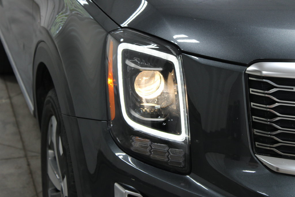 Used 2020 Kia Telluride S FWD image 12