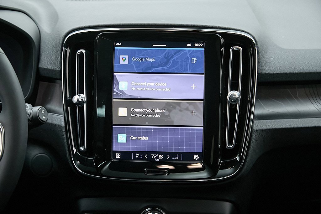 Certified 2023 Volvo XC40 Recharge Ultimate image 28