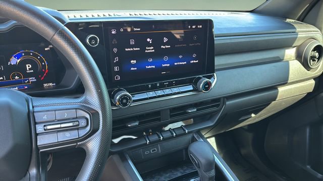 Used 2024 Chevrolet Colorado Trail Boss w/ Advanced Trailering Package