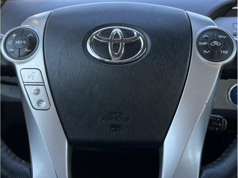 Used 2013 Toyota Prius Four FWD image 11