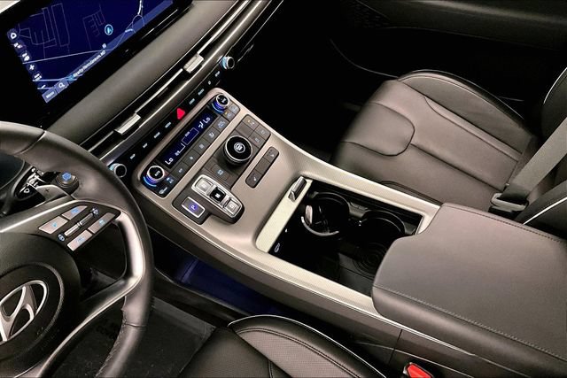 Used 2025 Hyundai Palisade SEL FWD image 16