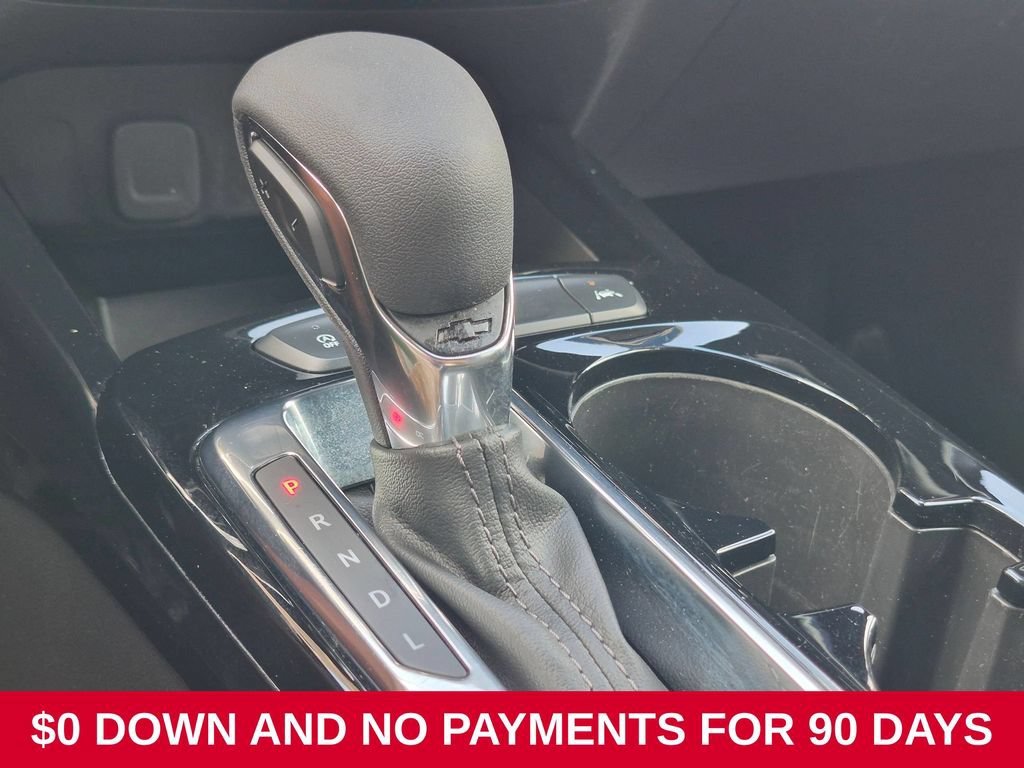 Used 2025 Chevrolet Trax LT w/ LT Convenience Package FWD image 22