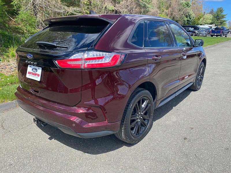 Used 2022 Ford Edge ST-Line w/ Class II Trailer Tow Package AWD/4WD image 7