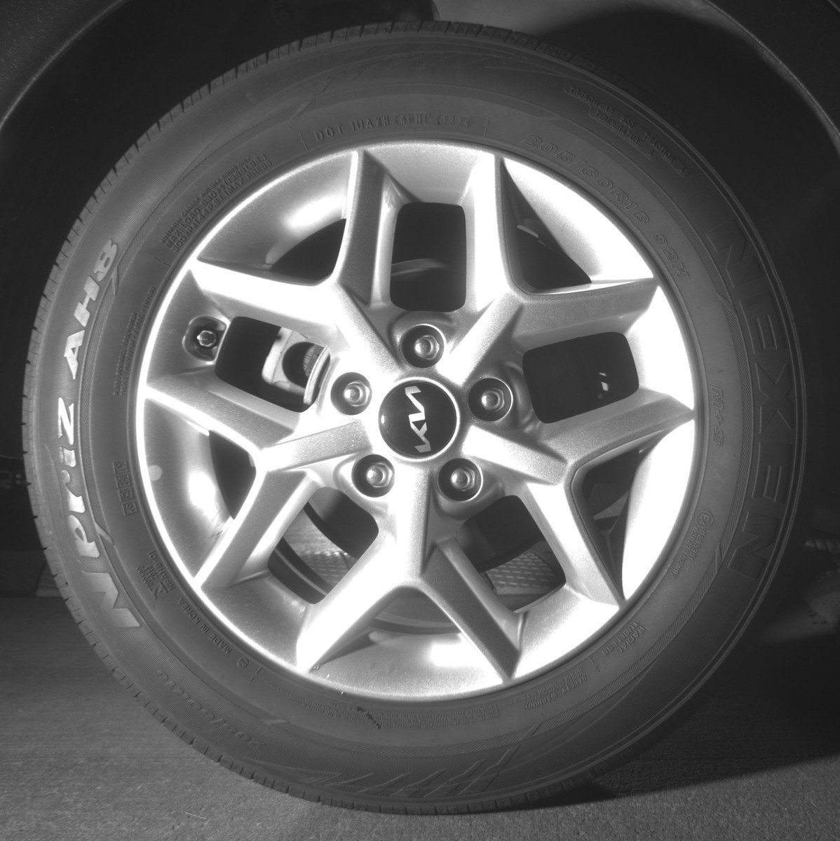 Used 2025 Kia Soul LX w/ LX Technology Package FWD image 15