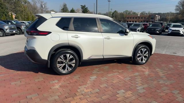 Used 2022 Nissan Rogue SV w/ SV Premium Package image 3