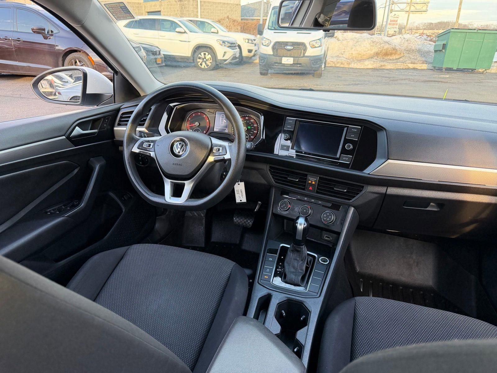 Used 2019 Volkswagen Jetta S image 16