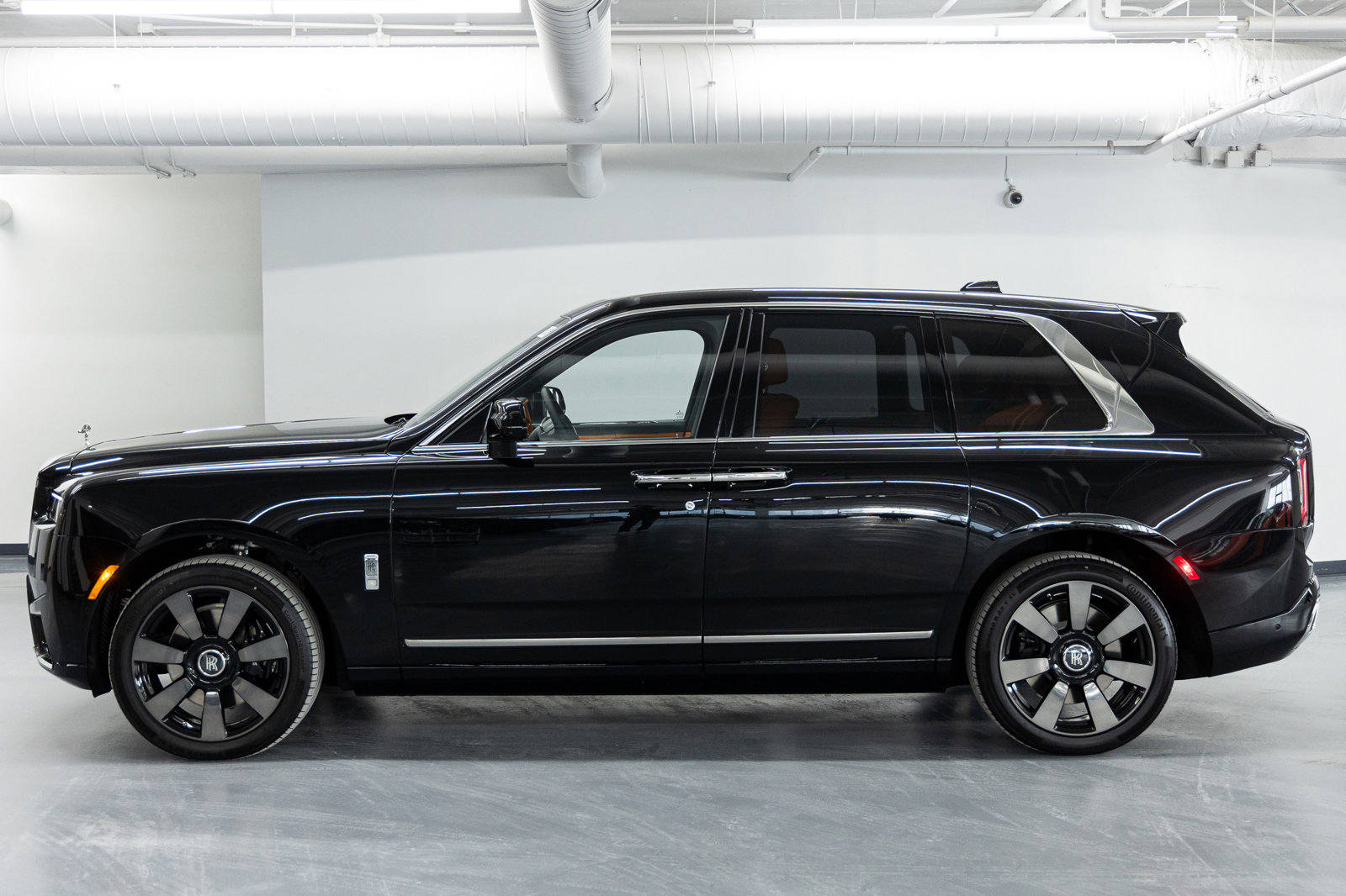 New 2026 Rolls-Royce Cullinan image 2