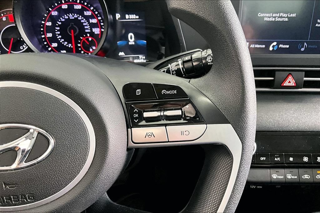 Certified 2021 Hyundai Elantra SEL FWD image 21