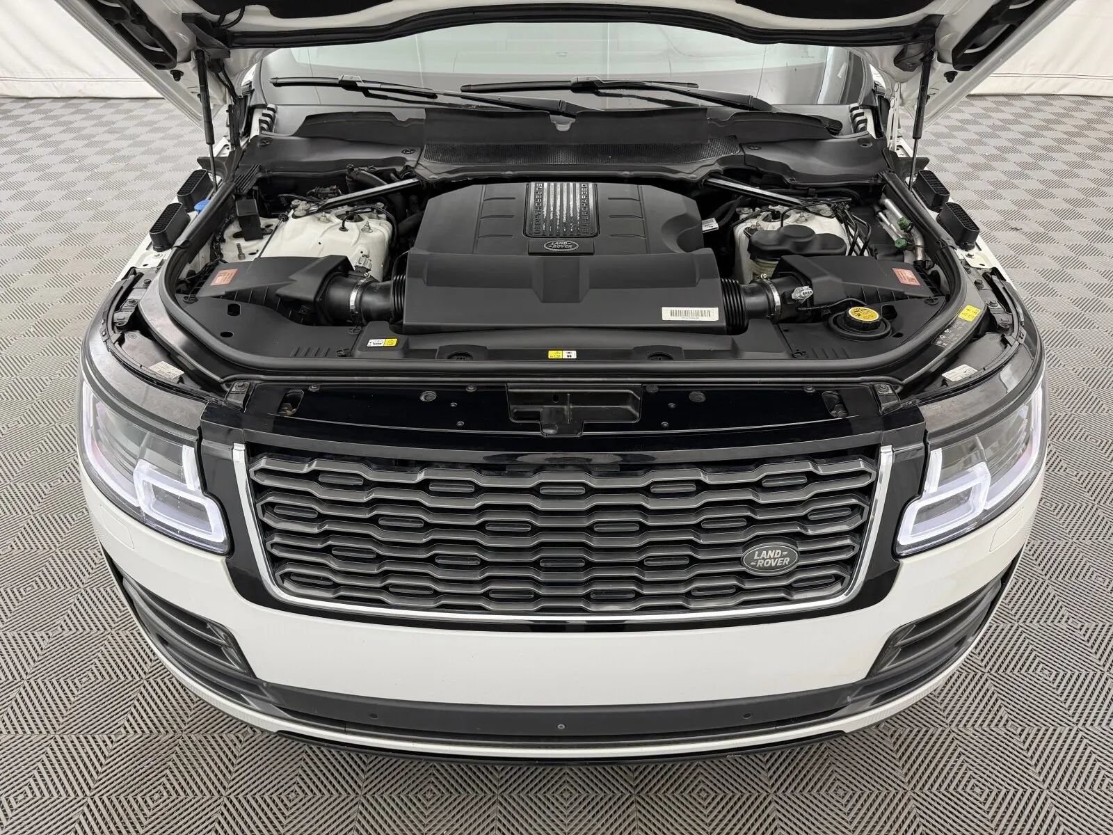 Used 2018 Land Rover Range Rover SV Autobiography Dynamic AWD/4WD image 71