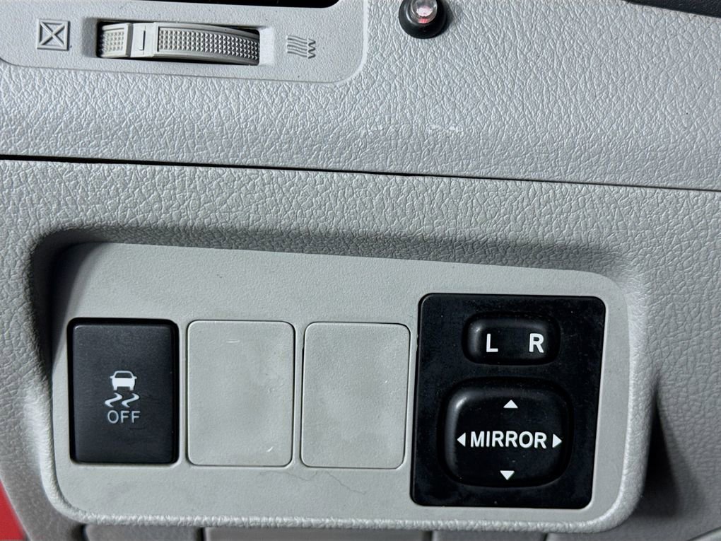 Used 2012 Toyota Corolla LE image 14