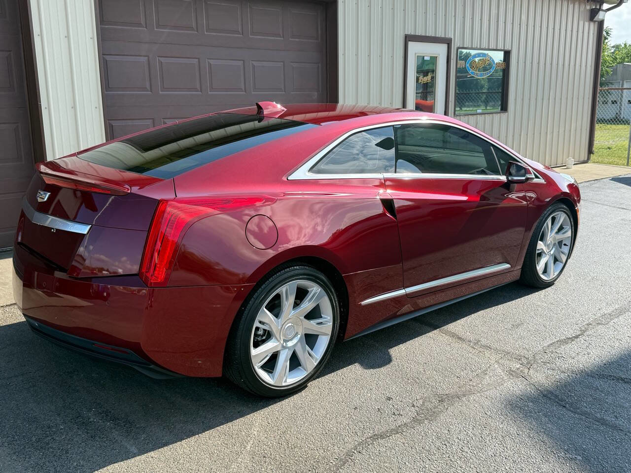 Used 2016 Cadillac ELR image 11
