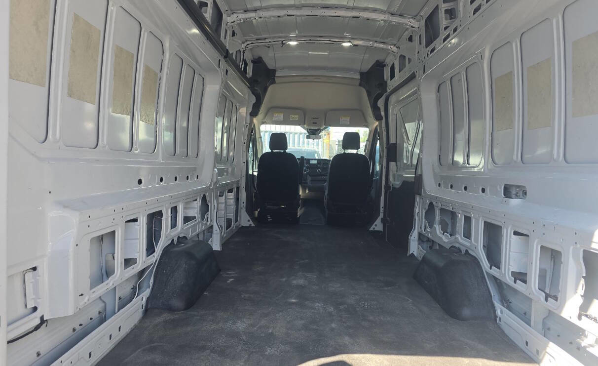 Used 2022 Ford Transit 250 148 High Roof Extended image 7