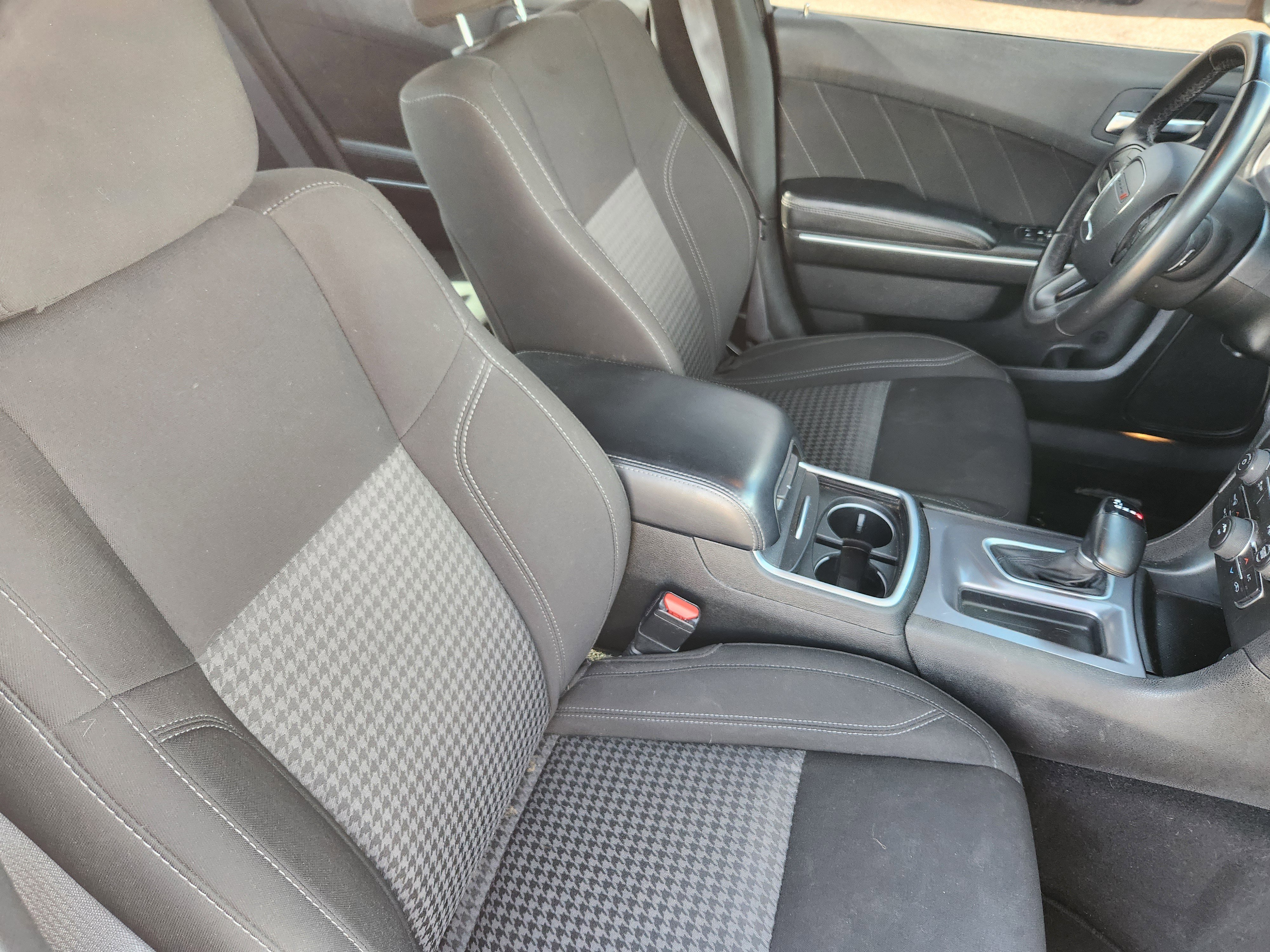 Used 2023 Dodge Charger SXT RWD image 10