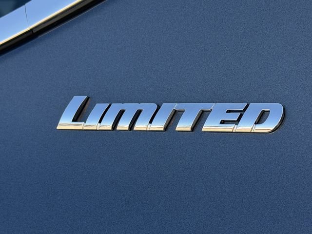 Used 2025 Toyota Tundra Limited image 9