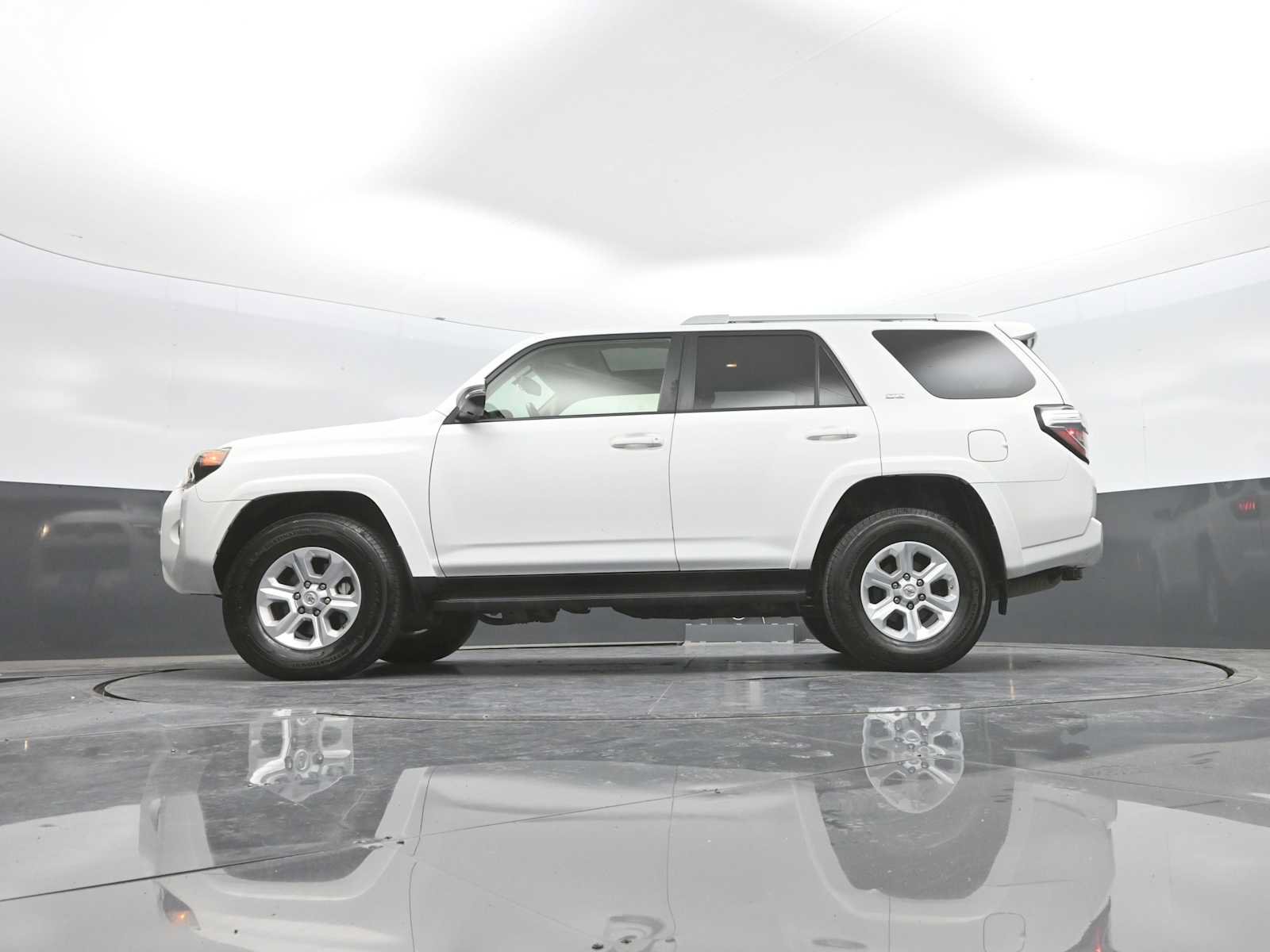 Used 2015 Toyota 4Runner SR5 Premium AWD/4WD image 21