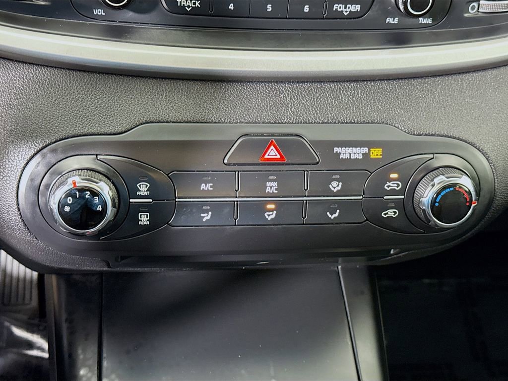 Used 2016 Kia Sorento L image 6