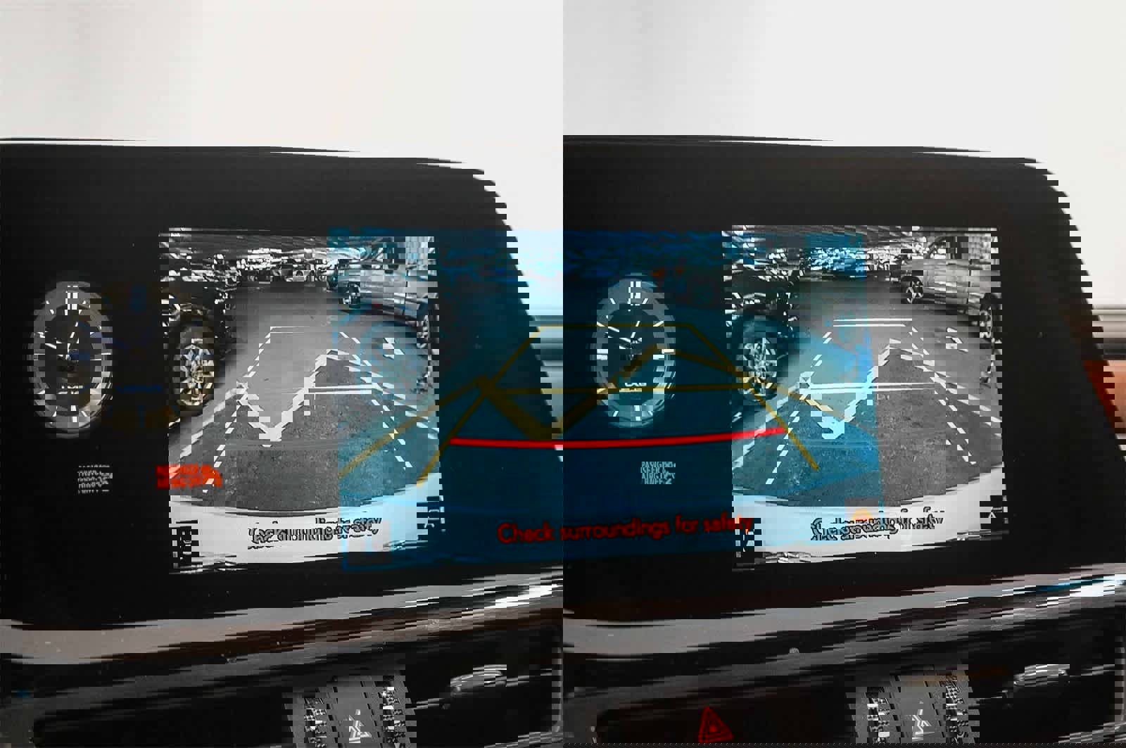 Used 2025 Lexus ES 300h w/ Premium Package image 26