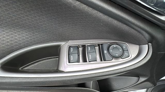 Used 2023 Chevrolet Malibu LT image 12