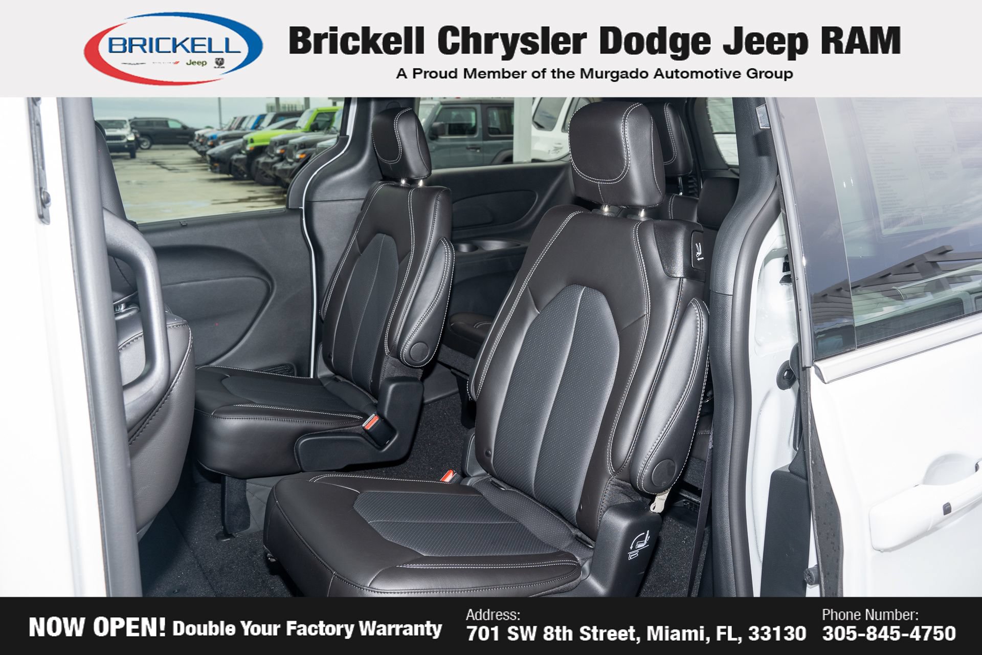 New 2027 Chrysler Pacifica Select FWD image 17