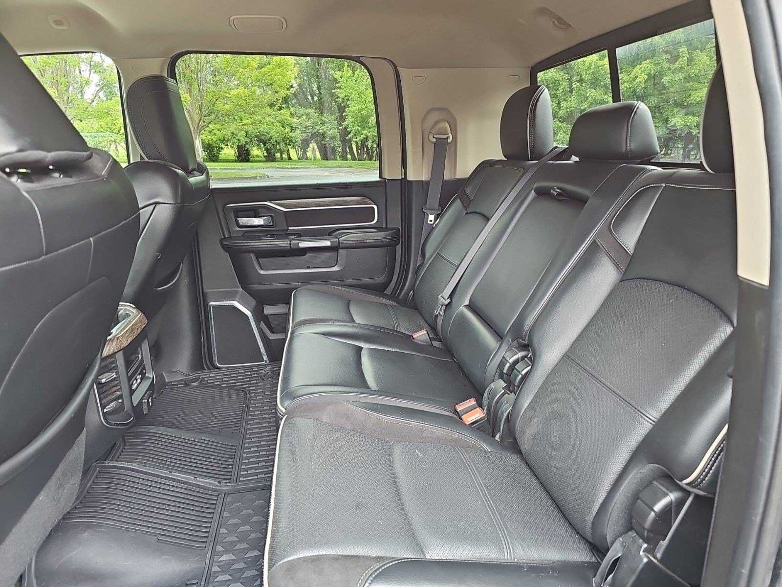 Used 2019 RAM 2500 Laramie AWD/4WD image 18