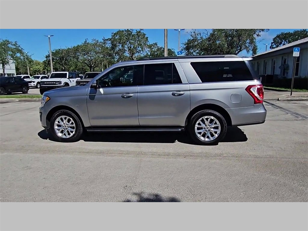 Used 2021 Ford Expedition Max XLT image 30