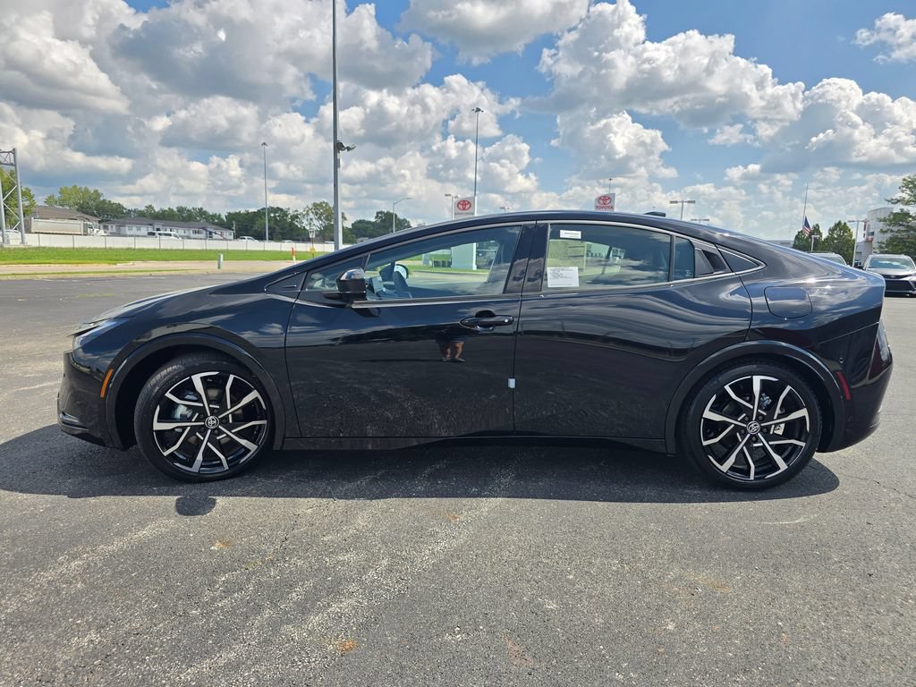 New 2026 Toyota Prius Plug-In Hybrid w/ Limited Premium Package FWD image 12