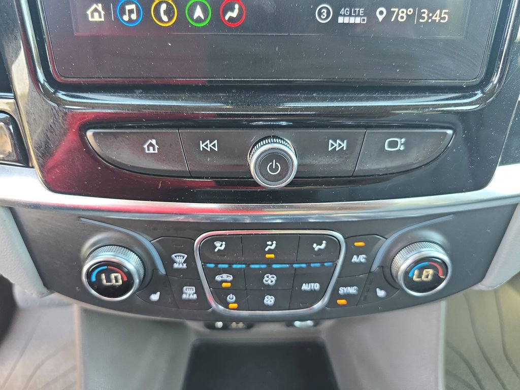 Used 2020 Chevrolet Traverse LT w/ LT Premium Package image 26