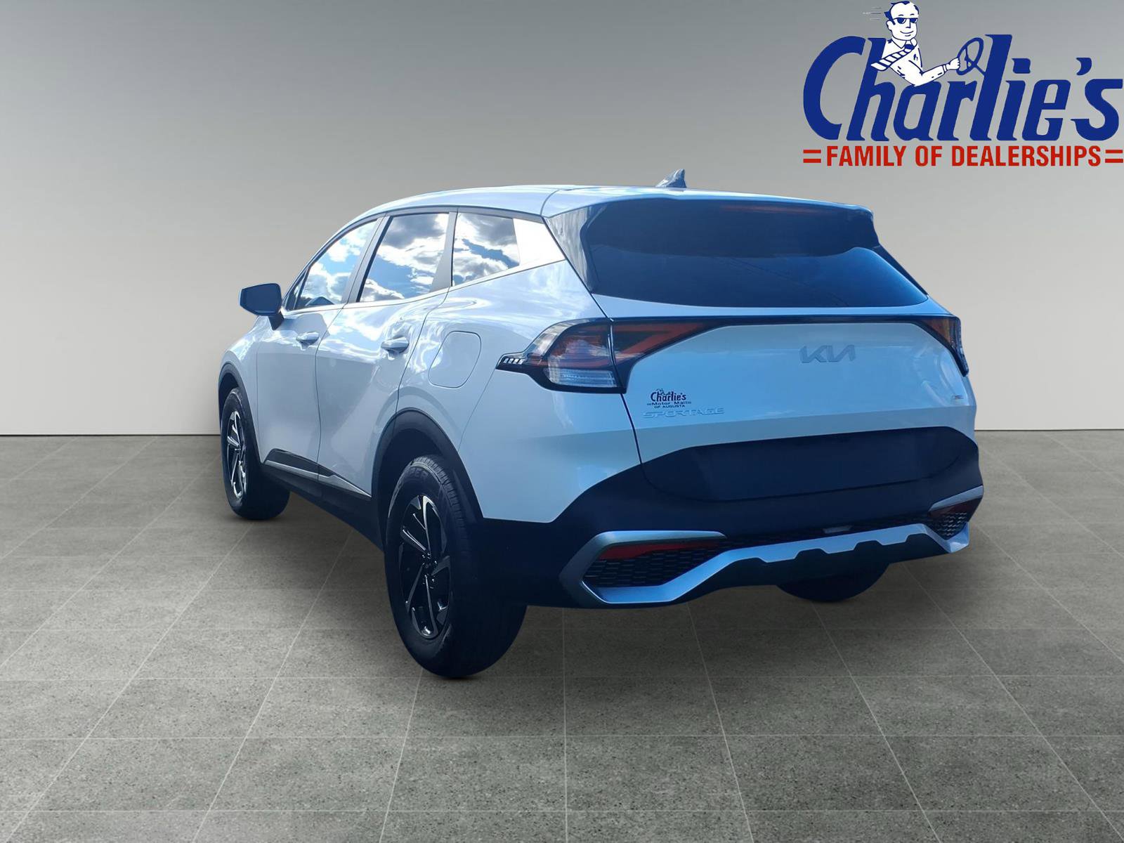 Used 2024 Kia Sportage LX AWD/4WD image 5