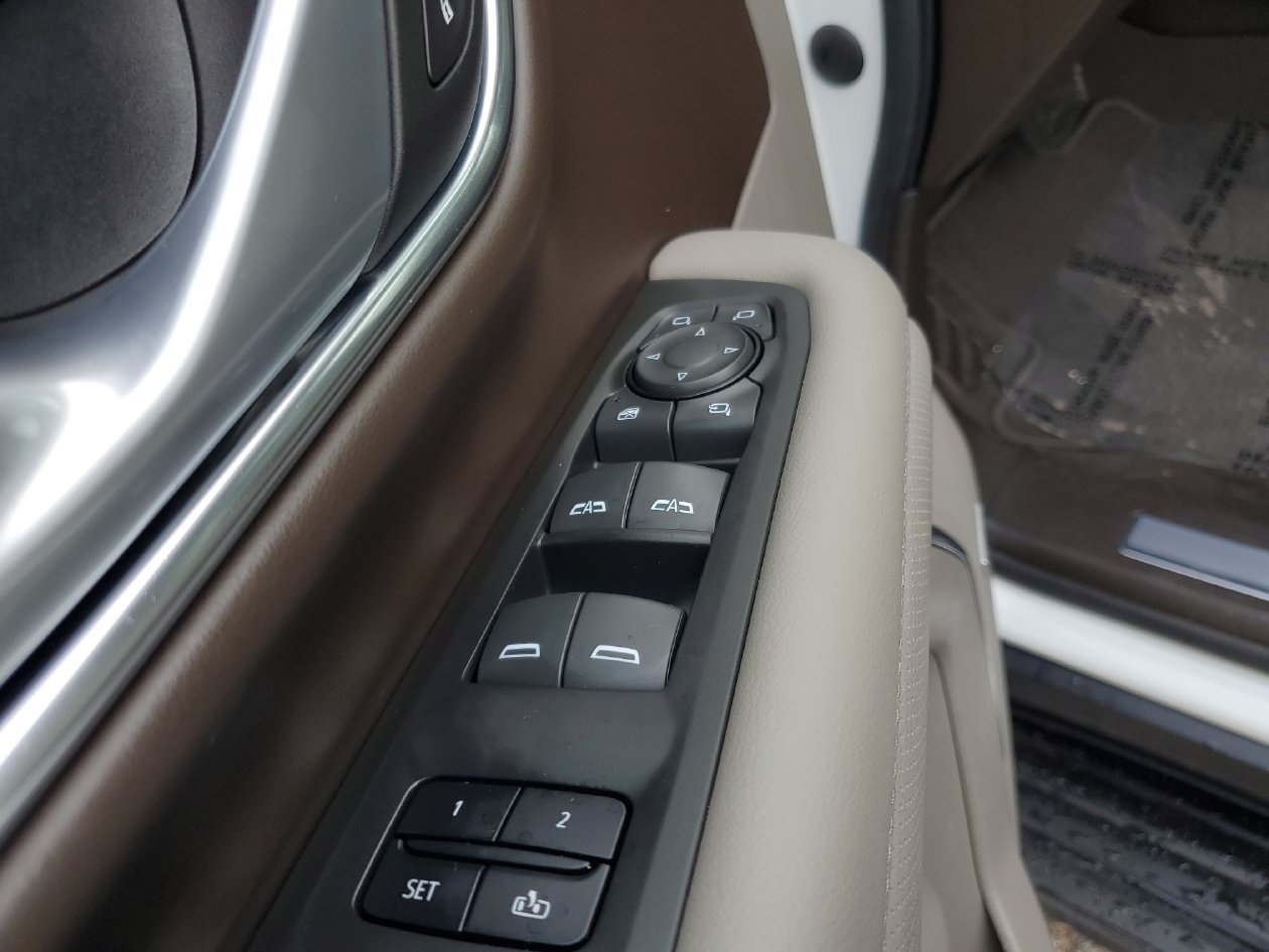 Used 2022 GMC Yukon XL SLT w/ SLT Premium Package AWD/4WD image 17