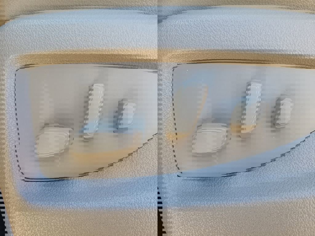 Certified 2017 GMC Sierra 1500 SLT w/ SLT Premium Package image 18