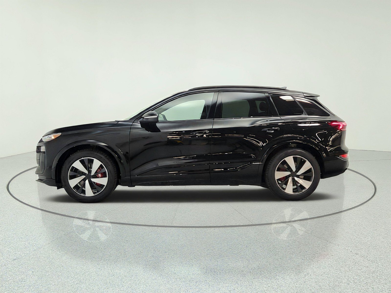 New 2027 Audi SQ6 e-tron Premium Plus AWD/4WD image 8