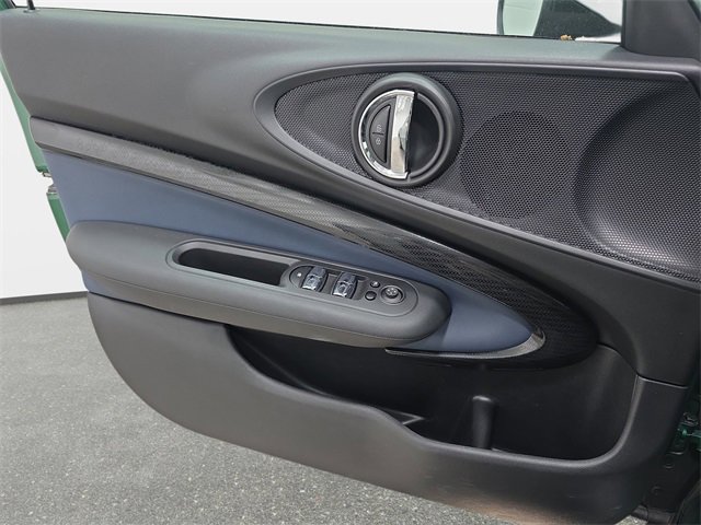 Used 2024 MINI Cooper Clubman S w/ Signature Upholstery Package image 27
