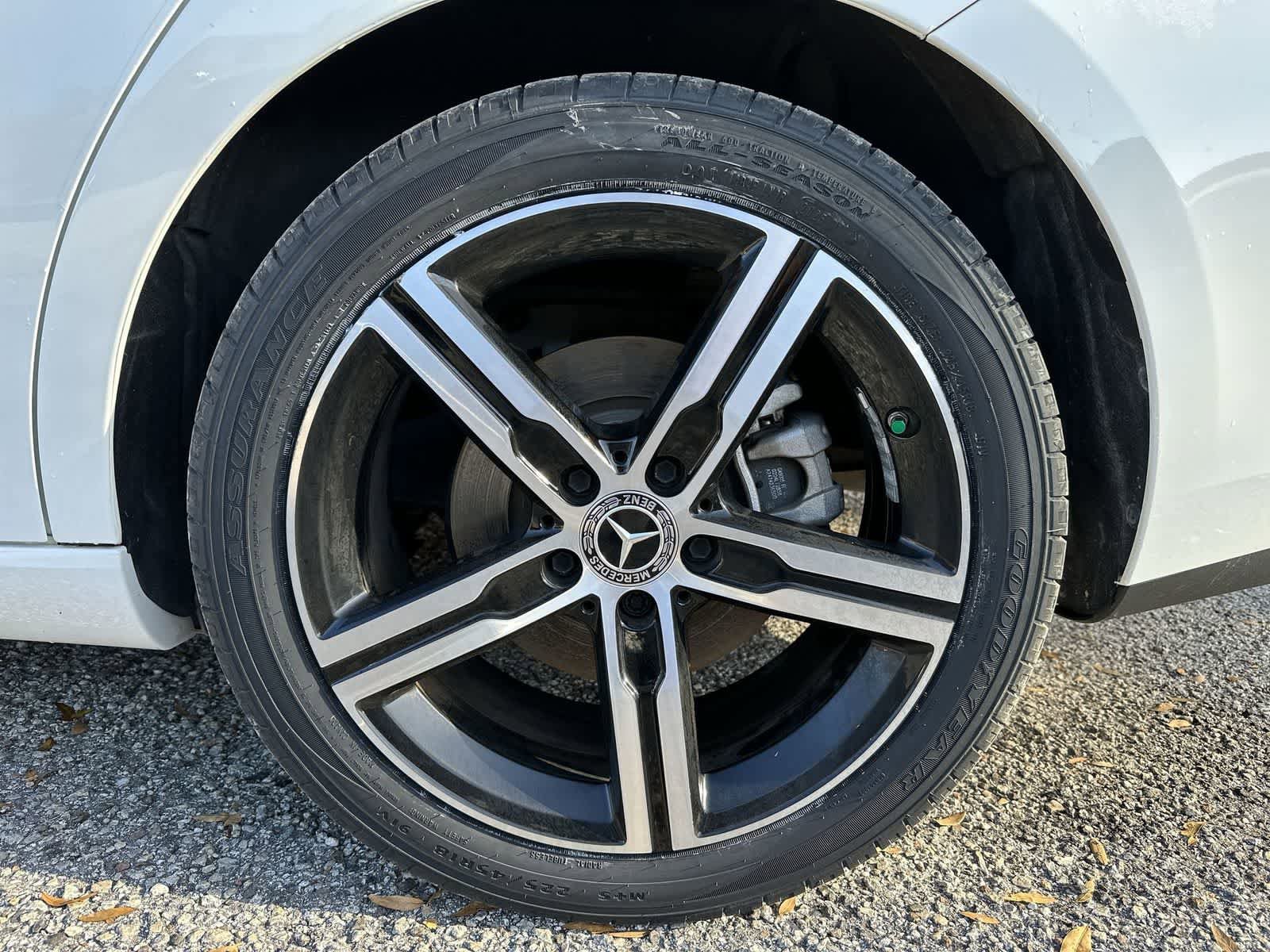 Used 2022 Mercedes-Benz CLA 250 image 5