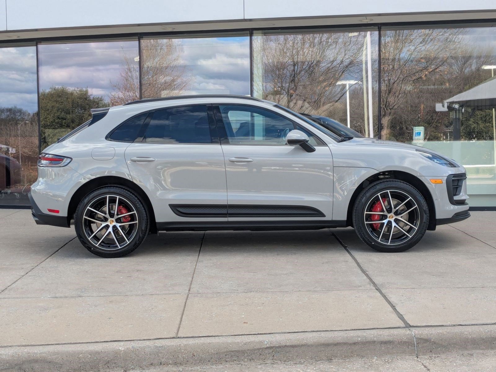 New 2026 Porsche Macan S image 8