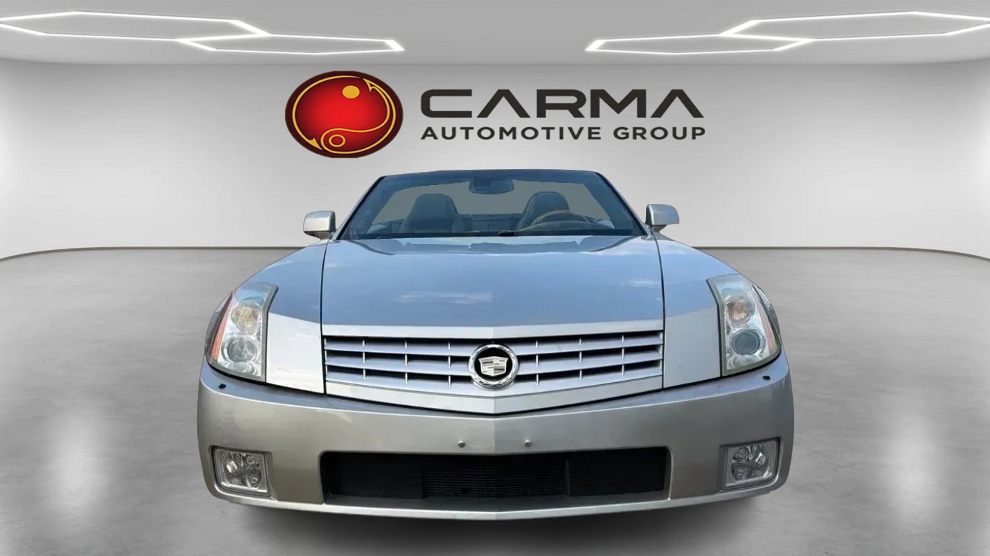 Used 2004 Cadillac XLR RWD image 8