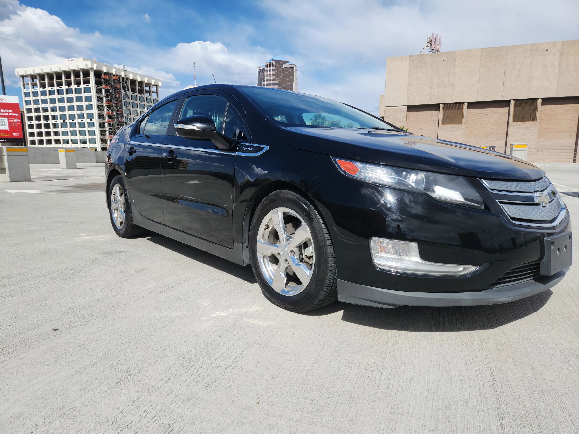 Used 2013 Chevrolet Volt Premium w/ Premium Trim Package FWD image 8