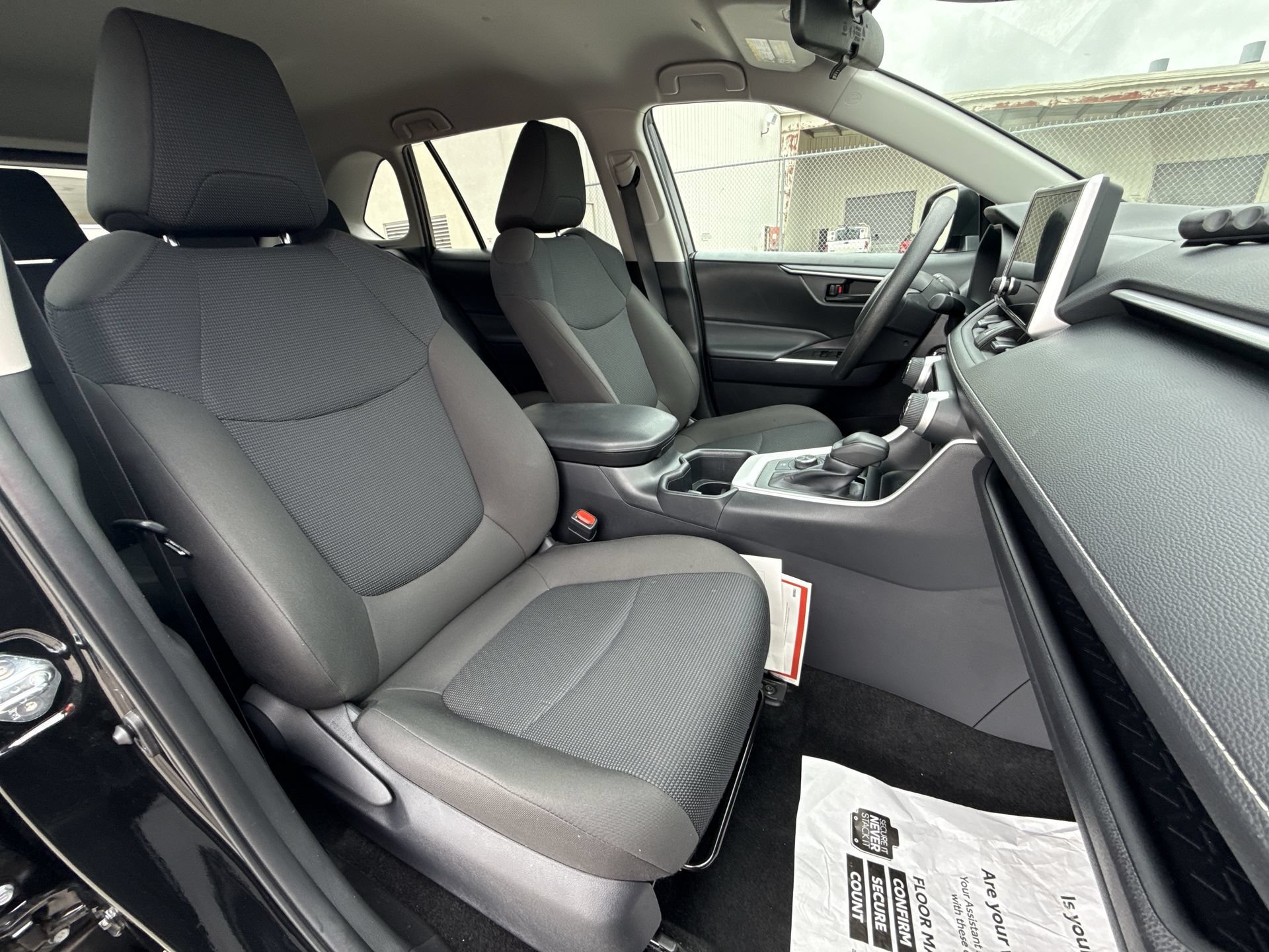Certified 2025 Toyota RAV4 LE AWD/4WD image 25