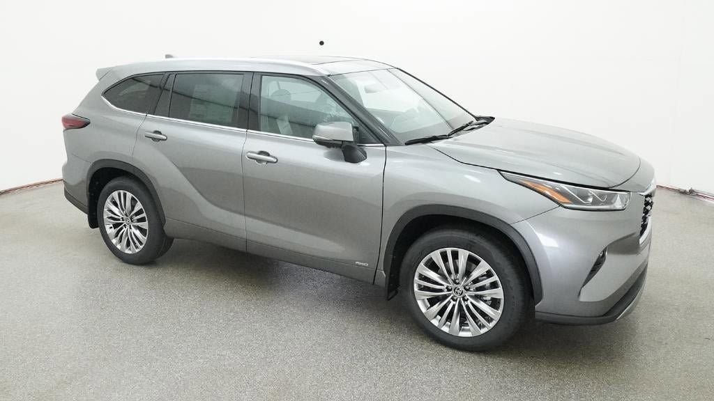 New 2026 Toyota Highlander Platinum AWD/4WD image 12