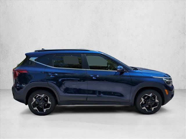 Used 2024 Kia Seltos EX FWD image 4