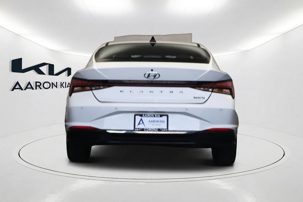 Used 2021 Hyundai Elantra Limited FWD image 5